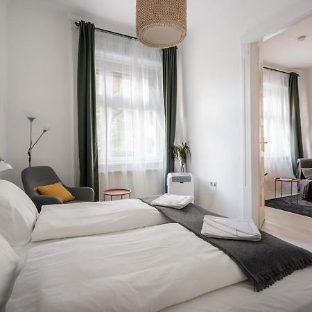 Gellert Mountain Apartment Budapeste Exterior foto
