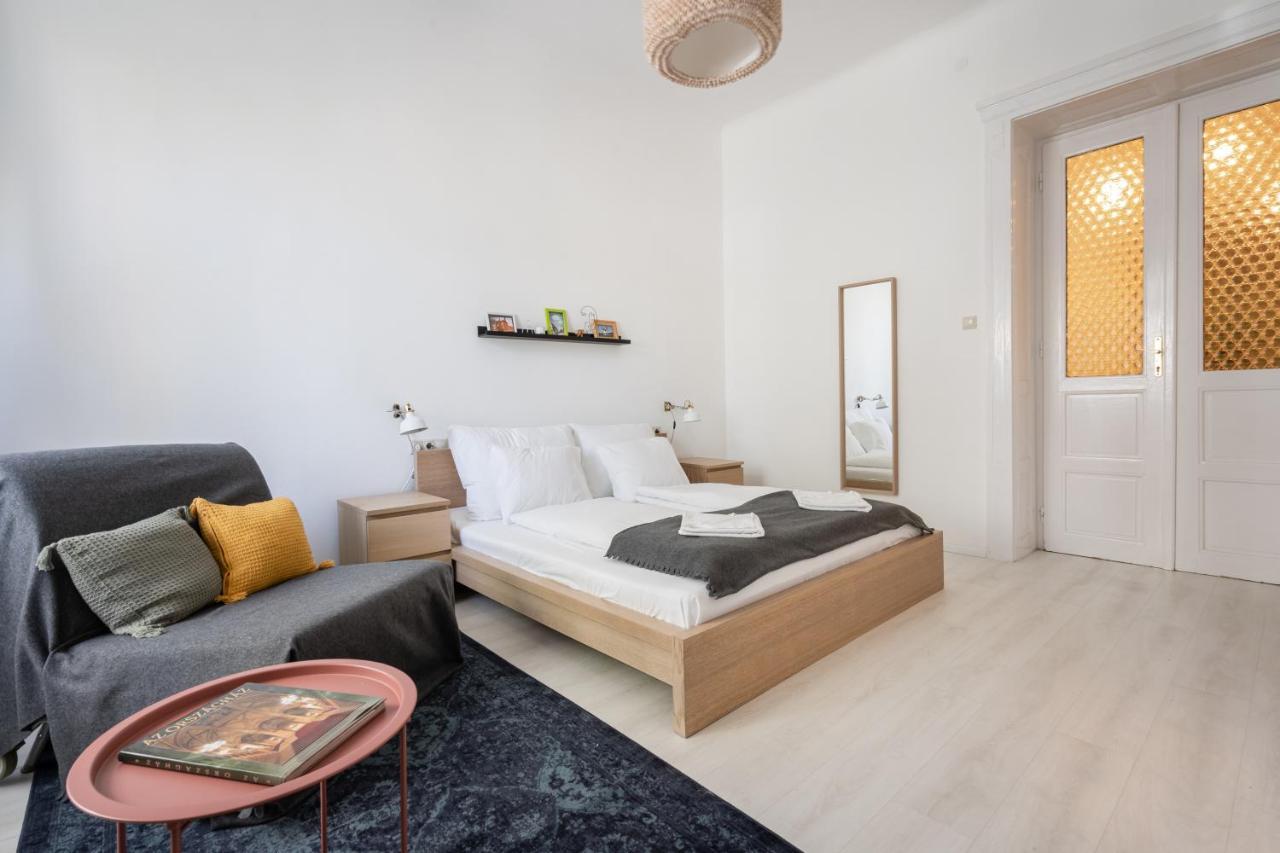Gellert Mountain Apartment Budapeste Exterior foto