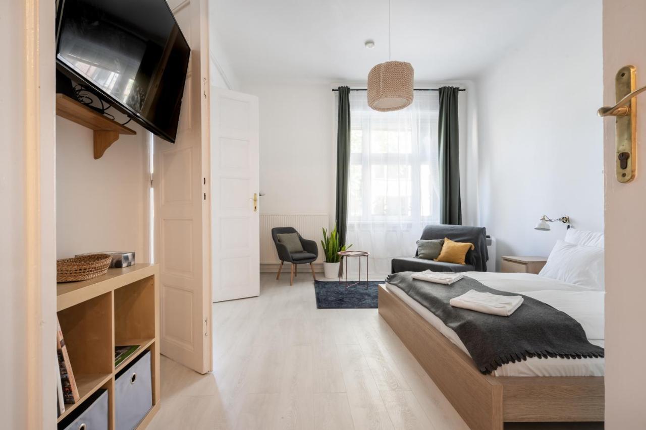 Gellert Mountain Apartment Budapeste Exterior foto