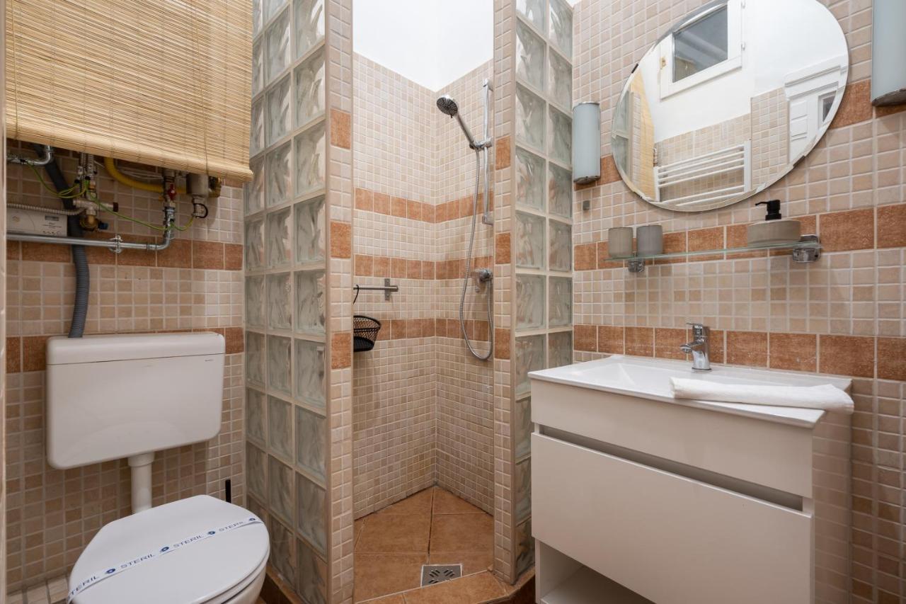 Gellert Mountain Apartment Budapeste Exterior foto