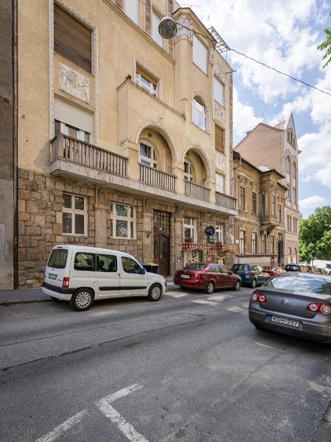 Gellert Mountain Apartment Budapeste Exterior foto